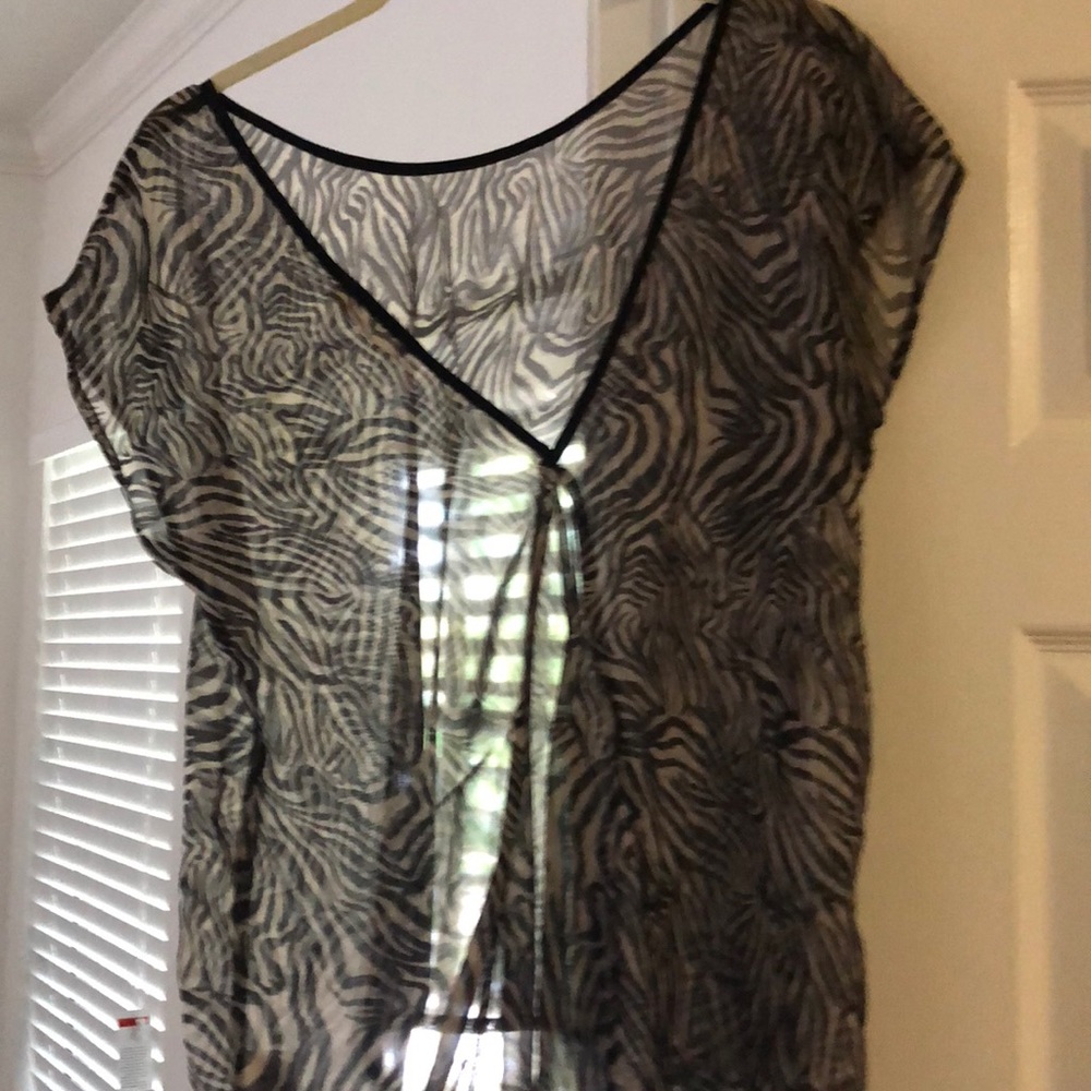 Zebra top - Picture 2 of 3